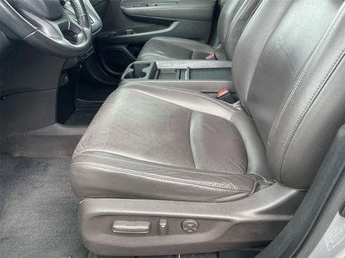Used 2019 Honda Odyssey EX-L image 12