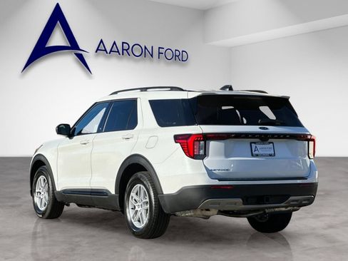 New 2026 Ford Explorer Active w/ Active Comfort Package image 4