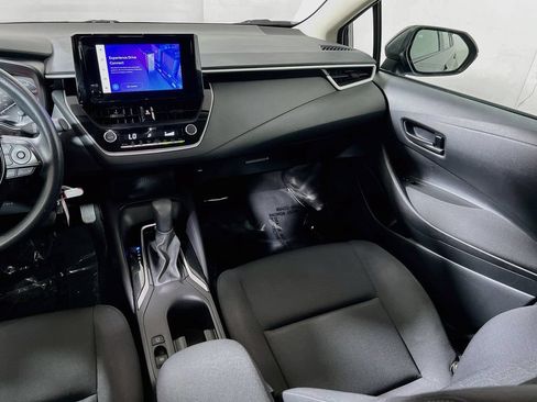 Certified 2025 Toyota Corolla LE FWD image 20