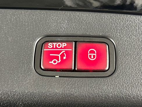 Certified 2026 Mercedes-Benz GLC 300 4MATIC image 21