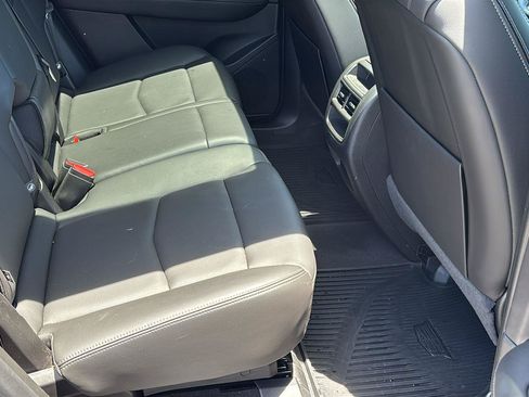 Certified 2023 Cadillac XT5 Premium Luxury FWD image 20
