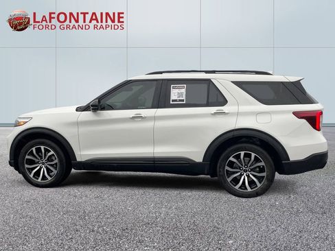 Used 2020 Ford Explorer ST w/ Premium Technology Package AWD/4WD image 4