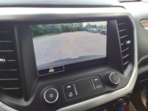 Used 2022 GMC Acadia SLE w/ Driver Convenience Package AWD/4WD image 18