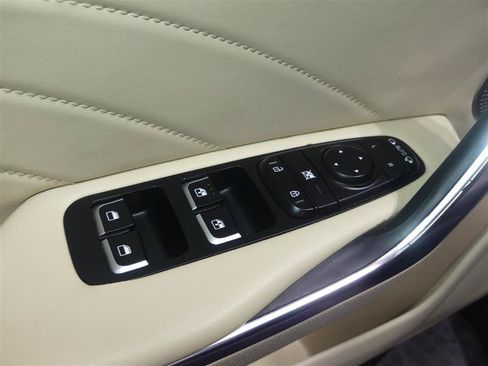 Used 2022 Kia Stinger GT2 AWD/4WD image 21