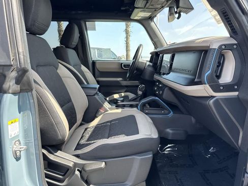 Used 2022 Ford Bronco Wildtrak image 37