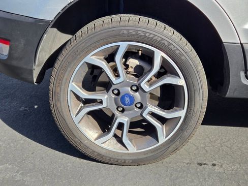 Used 2020 Ford EcoSport SES image 3