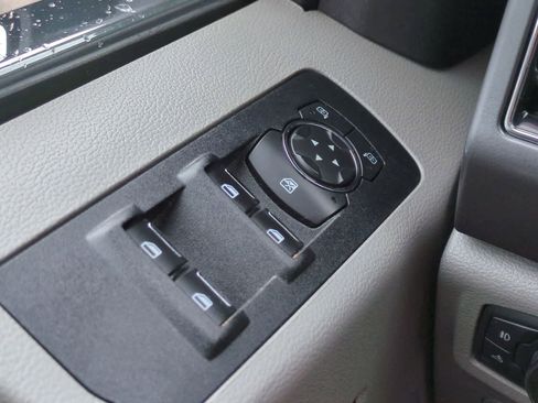 Used 2019 Ford F150 XLT image 26