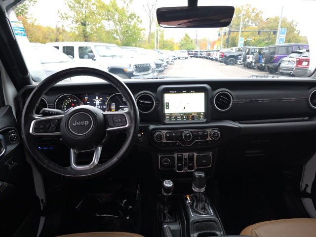 Used 2022 Jeep Wrangler Unlimited Sahara w/ Cold Weather Group AWD/4WD image 15