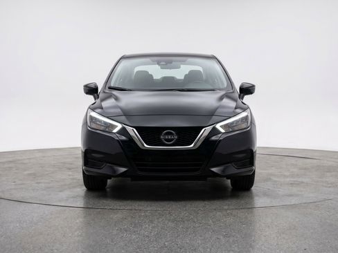 Used 2025 Nissan Versa SV FWD image 2