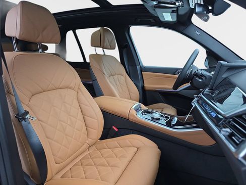 New 2026 BMW X5 xDrive50e w/ Executive Package AWD/4WD image 9
