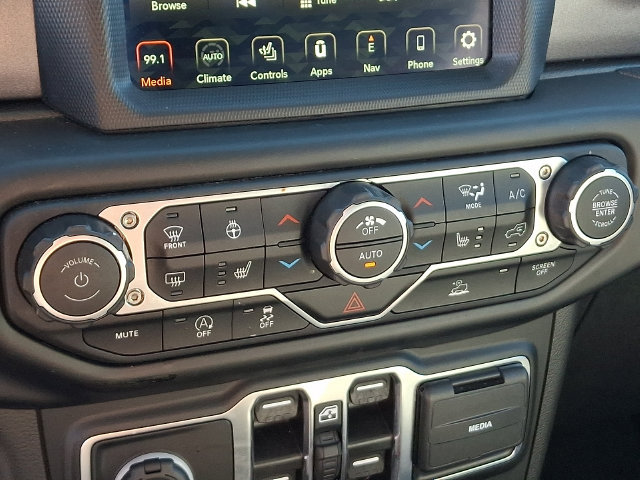 Used 2023 Jeep Gladiator Mojave w/ Cold Weather Group AWD/4WD image 16