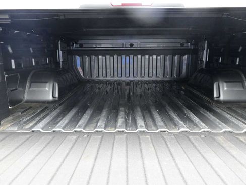Used 2023 Chevrolet Silverado 1500 LT AWD/4WD image 6