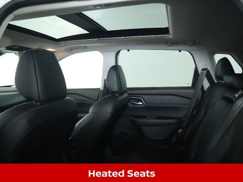 Certified 2021 Nissan Rogue SL w/ Premium Package image 17