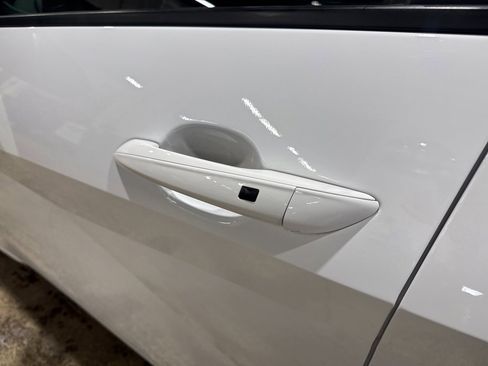 Used 2021 Hyundai Elantra Blue image 12