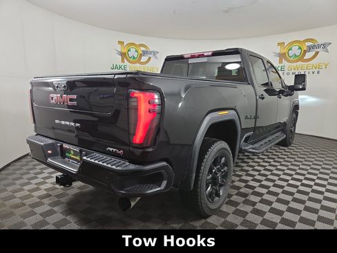 Used 2024 GMC Sierra 2500 AT4 w/ AT4 Preferred Package image 10