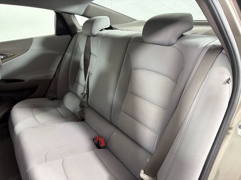 Used 2022 Chevrolet Malibu LS w/ Driver Confidence Package II FWD image 19