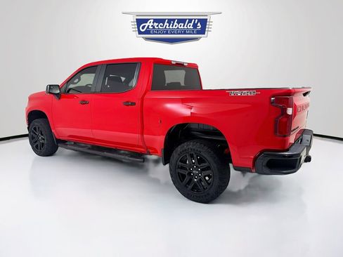Used 2021 Chevrolet Silverado 1500 LT Trail Boss w/ LPO, Dark Essentials Package image 4
