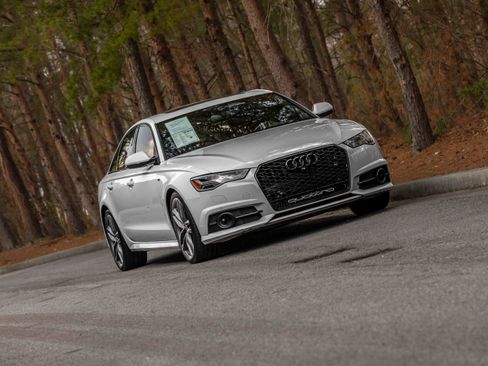 Used 2017 Audi S6 Prestige w/ S6 Sport Package image 45