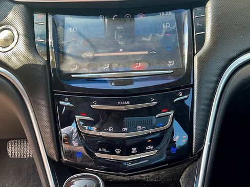 Used 2015 Cadillac XTS Luxury image 30