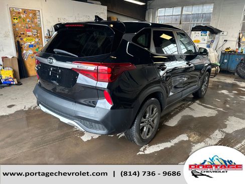 Used 2021 Kia Seltos LX image 5