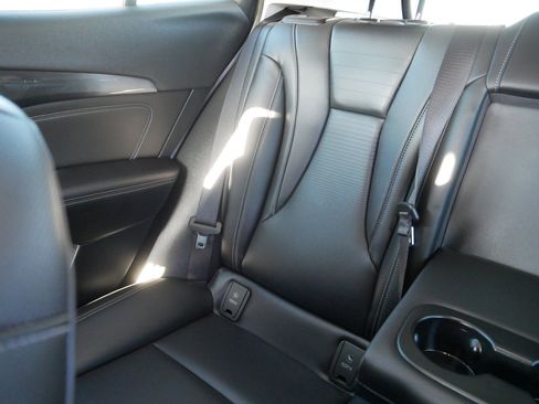 Used 2025 Buick Envision Preferred image 12