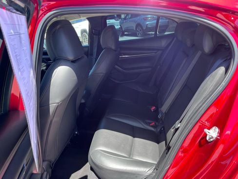 Used 2021 MAZDA MAZDA3 s FWD image 12