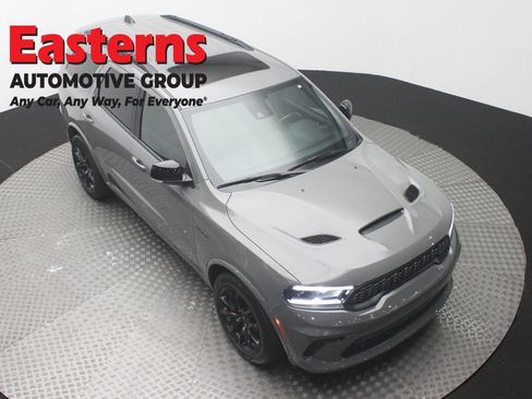 Used 2024 Dodge Durango R/T AWD/4WD image 3