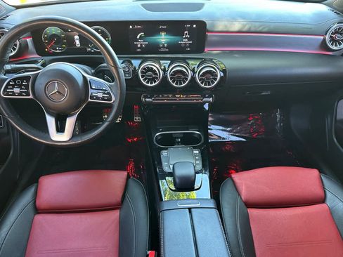 Used 2022 Mercedes-Benz CLA 250 image 12