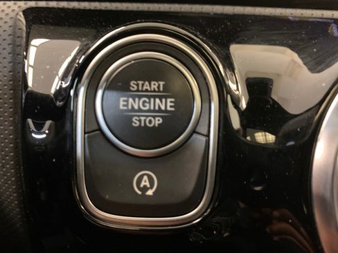 Used 2023 Mercedes-Benz CLA 250 4MATIC image 25