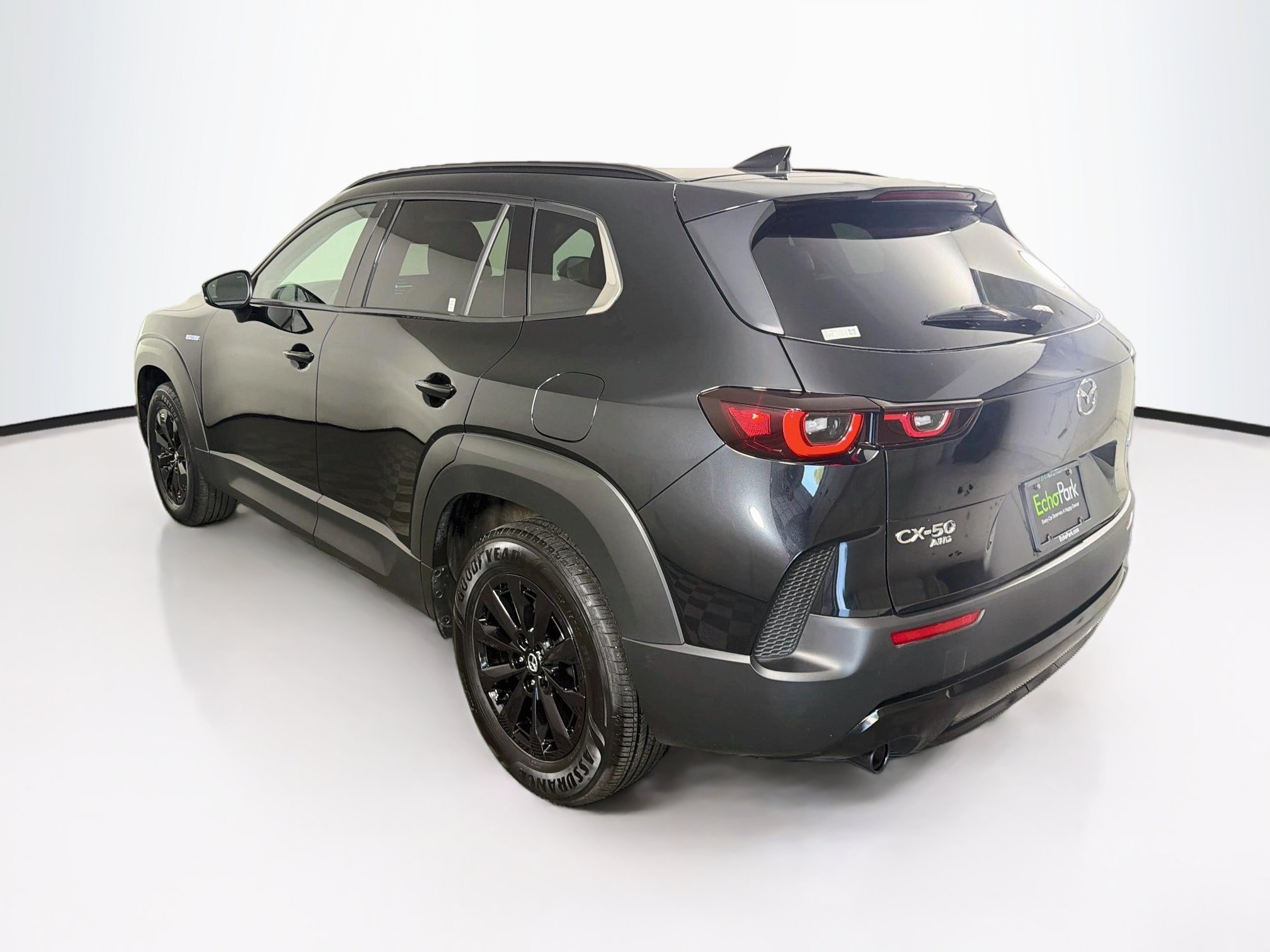 Used 2025 MAZDA CX-50 AWD 2.5 Hybrid w/ Premium Pkg image 5