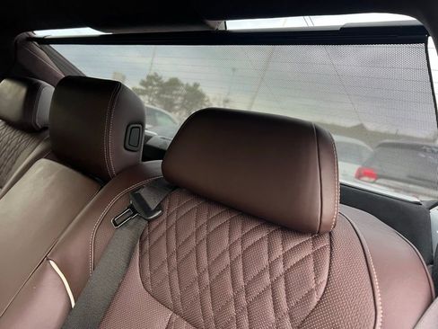 Used 2021 BMW 750i xDrive 750i xDrive w/ Executive Package image 25