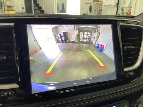 New 2027 Chrysler Pacifica Select AWD/4WD image 33