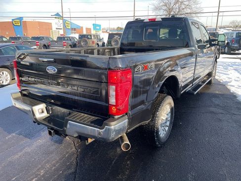 Used 2020 Ford F350 XLT w/ XLT Premium Package image 5