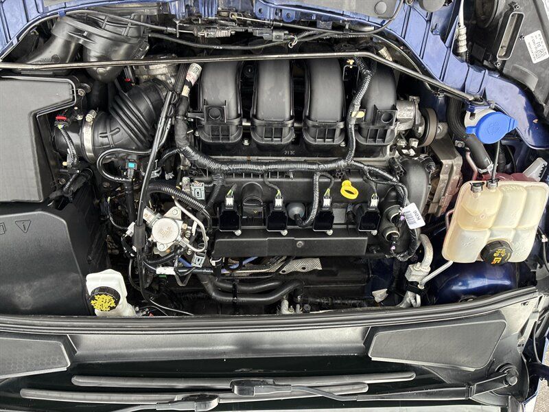 Used 2017 Ford Focus Titanium FWD image 23