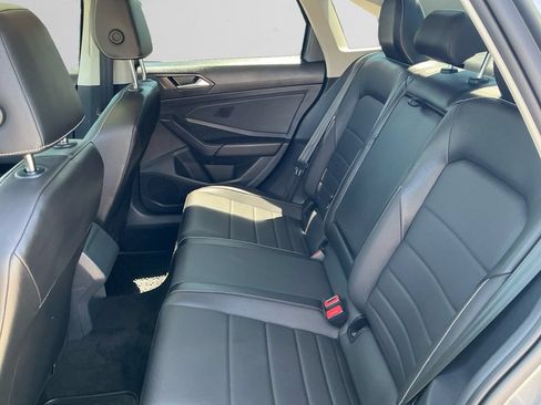 Used 2023 Volkswagen Jetta SE FWD image 13