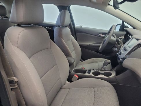 Used 2018 Chevrolet Cruze LS image 21