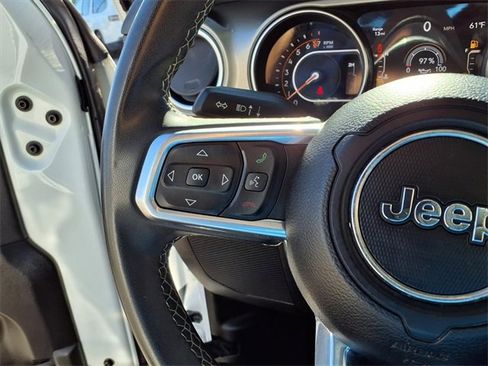 Used 2023 Jeep Gladiator Overland image 15