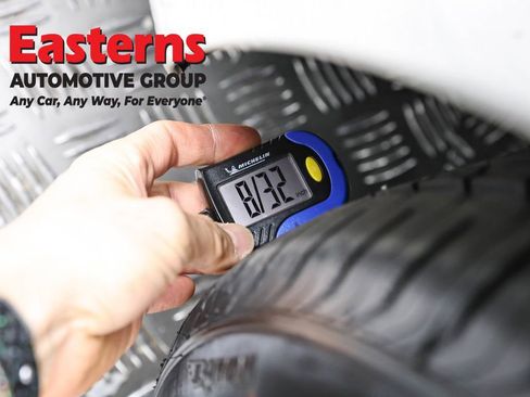 Used 2023 Tesla Model 3 Standard Range image 20