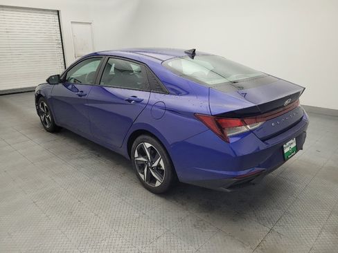 Used 2023 Hyundai Elantra SEL w/ Convenience Package FWD image 5