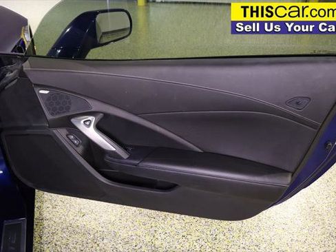 Used 2016 Chevrolet Corvette Stingray Coupe w/ Carbon Flash Badge Package image 26