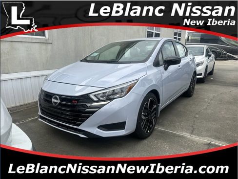 New 2025 Nissan Versa SR w/ Trunk Package image 1