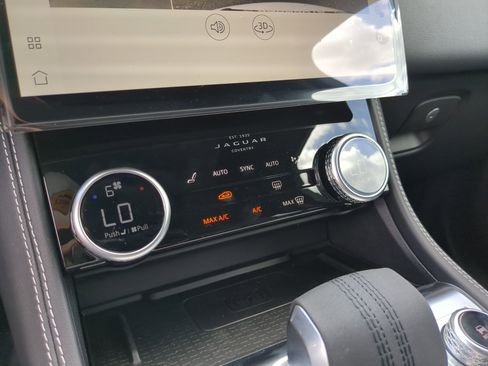 New 2026 Jaguar F-PACE R-Dynamic S image 28