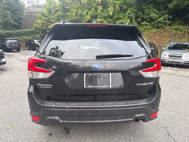 Used 2019 Subaru Forester Premium w/ All-Weather Package AWD/4WD image 3