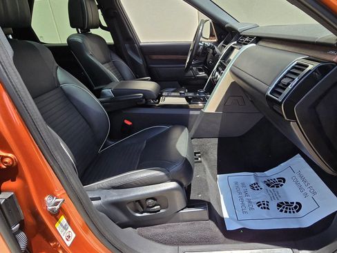 Used 2018 Land Rover Discovery HSE Luxury AWD/4WD image 29