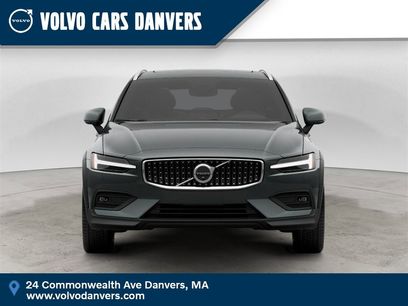New 2026 Volvo V60 B5 Cross Country Ultra w/ Protection Package Premier