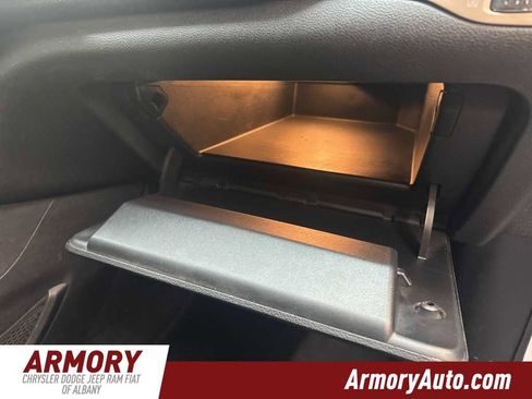 Used 2017 Jeep Cherokee Latitude image 38