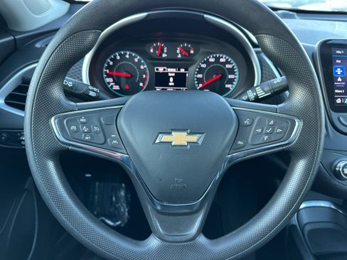 Used 2023 Chevrolet Malibu LT image 22