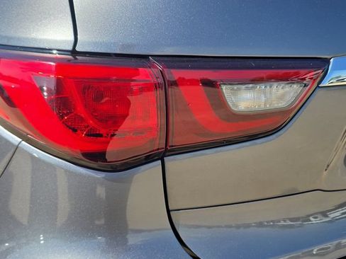 Used 2019 INFINITI QX60 Luxe w/ Essential Package AWD/4WD image 39