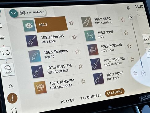 New 2026 Land Rover Range Rover Velar Dynamic SE image 23