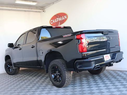 Certified 2026 Chevrolet Silverado 1500 Custom Trail Boss w/ LPO, Dark Essentials Package AWD/4WD image 4